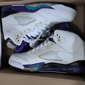 Air Jordan retro 5 kids size 6y